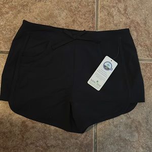 Magellan shorts
